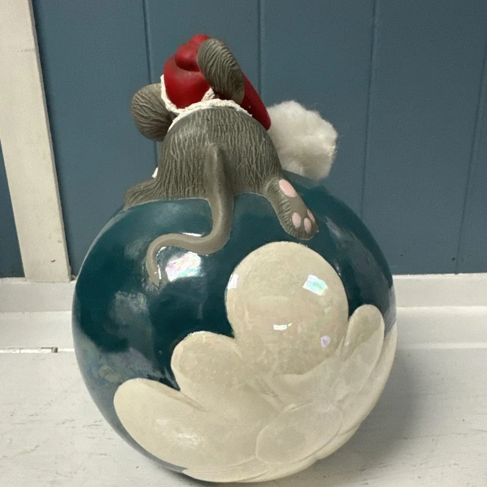 Vintage Large‎ 1987 Dana Anthropomorphic Ceramic Mouse On Ornament W/ Pom Pom